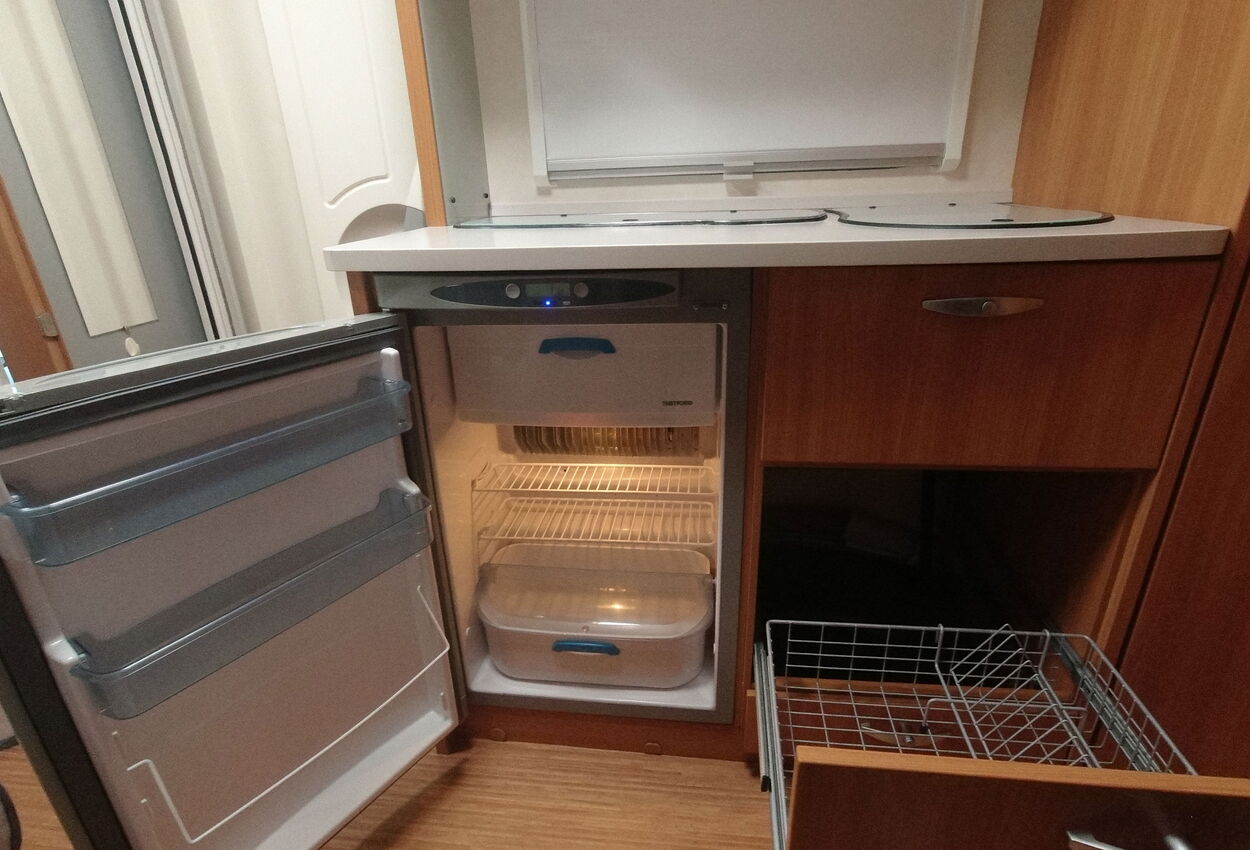 Wohnmobil mit Kühlschrank